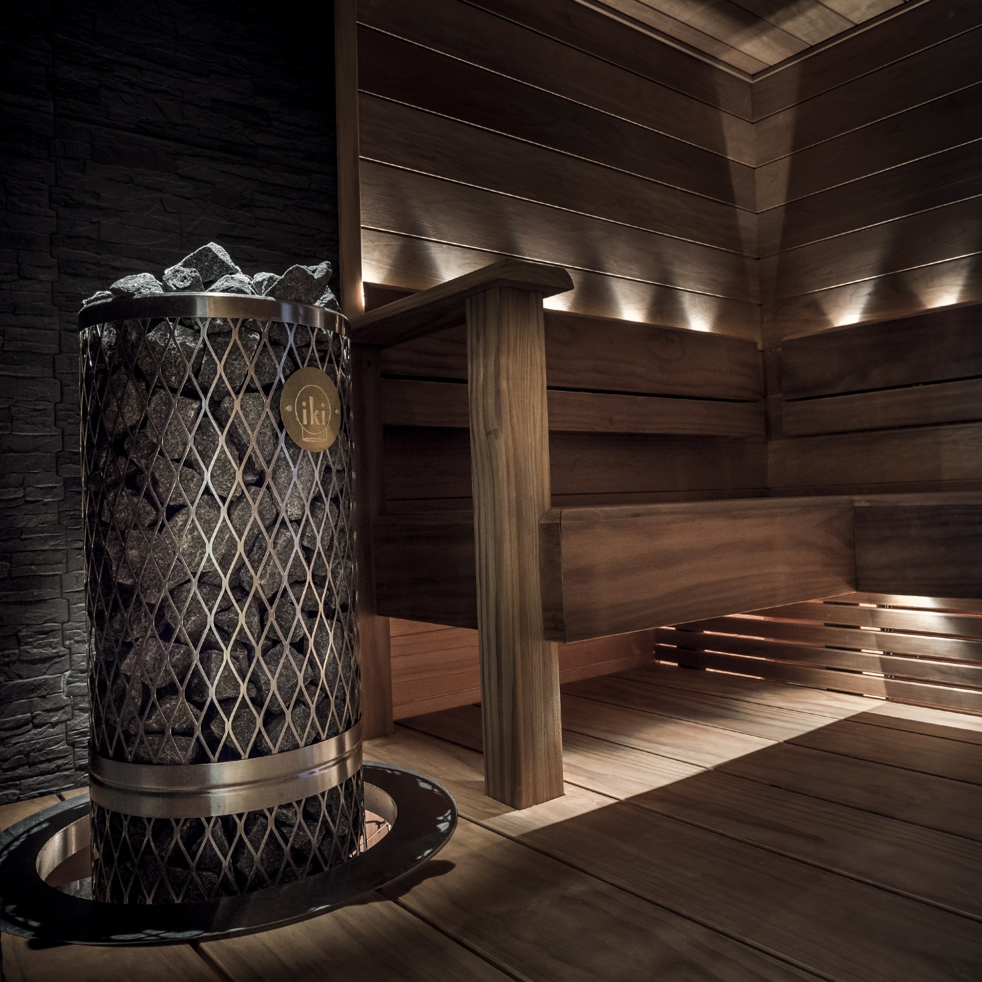 IKI Pillar electric heater